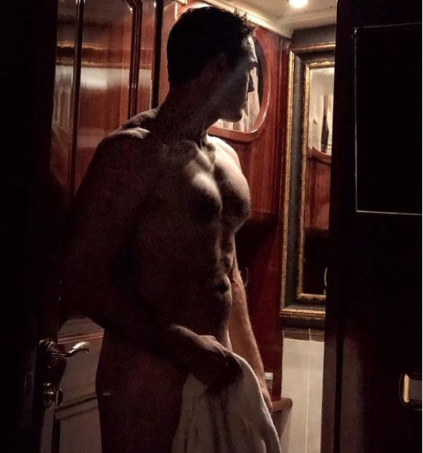 Ünlü model Kelly Brook Türkiye'den sevgisilinin çıplak fotoğrafını paylaştı - Resim: 3