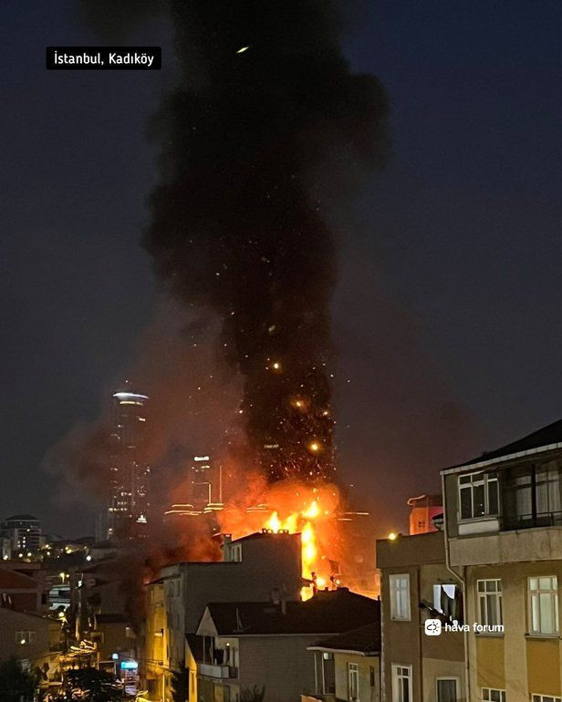 Kadıköy'de evde patlama 3 kişi öldü! Kardeşine kargo ile bomba gönderecekti - Resim: 1