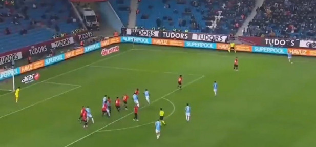 Abdülkadir Ömür'den muhteşem gol - Resim: 0