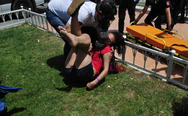 Turistin kafasını kırdılar... - Resim: 3