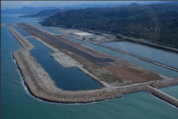 Türkiye'nin ilk denize dolguyla yapılan Havalimanı - Resim: 2