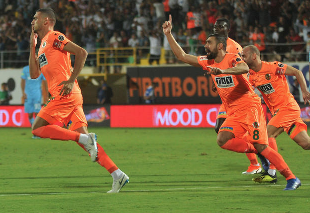 Fenerbahçe beğenmeyip gönderdi! Merih Demiral'ın transferinde Juventus detayı - Resim: 1