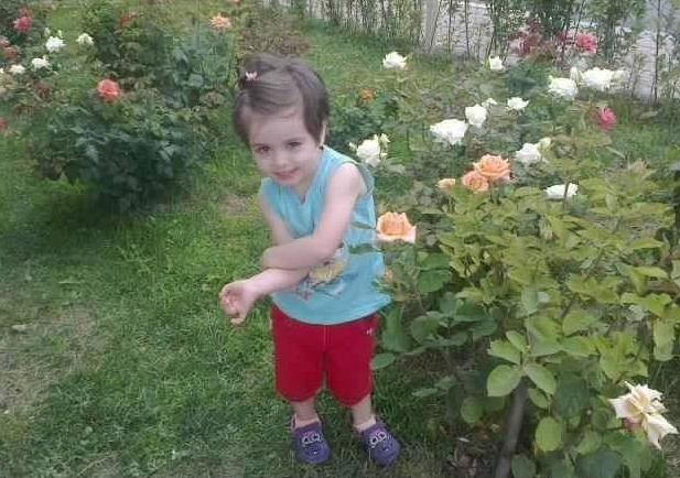 Boğazına kaçan zeytin çekirdeği minik kızın hayatını kararttı! - Resim: 3