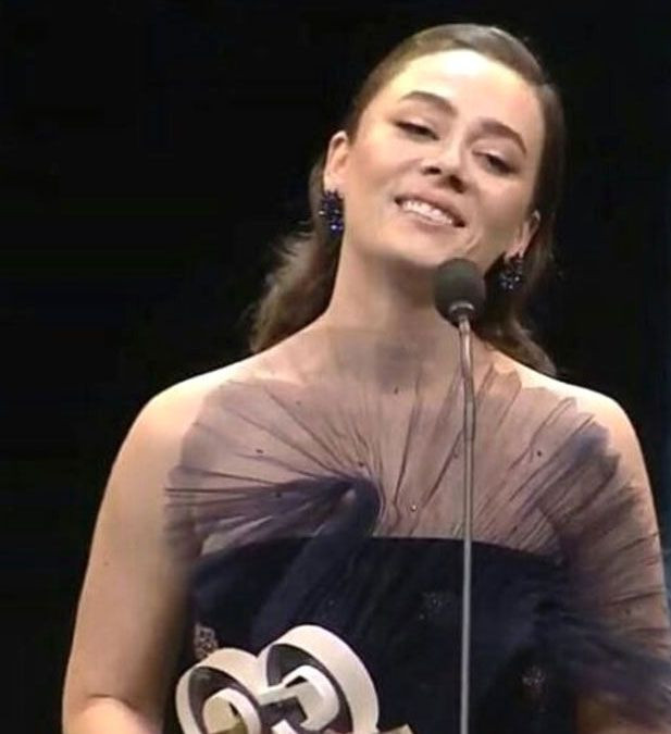 Demet Evgar yılın kadını seçildi teşekkür konuşmasıyla gönülleri fethetti - Resim: 2