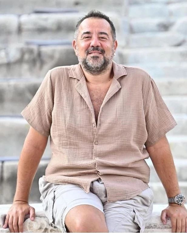 Ata Demirer dolu dizgin aşk yaşıyor! Sevgilisi ile paylaştı... - Resim: 1