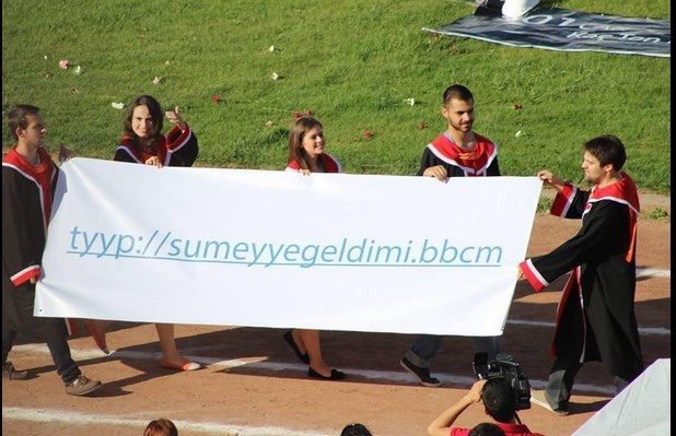 ODTÜ Mezuniyet Töreni'nden ilginç pankartlar - Resim: 1