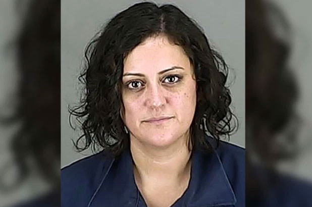 Eski eşine benziyor diye öğrencisine çıplak fotoğrafını gönderdi! Sonrası skandal - Resim: 2