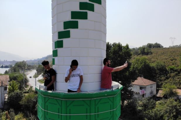Görenler hayrete düştü! Burada herkes minareye çıkıyor - Resim: 3