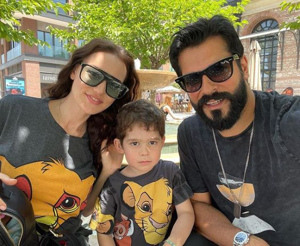 Burak Özçivit'in kadınlarla görüntüleri ortaya çıktı: Hamile Fahriye Evcen çok kızacak! - Resim: 4