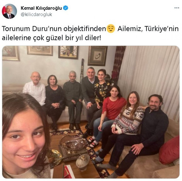 Kemal Kılıçdaroğlu'ndan ailesiyle yılbaşı pozu - Resim: 0