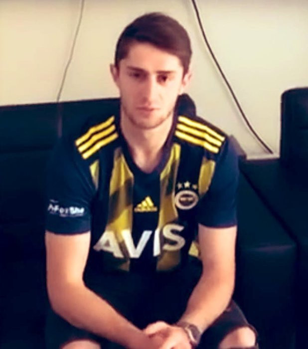 Fenerbahçe'nin yeni transferi İsmail Yüksek formayı giydi - Resim: 0