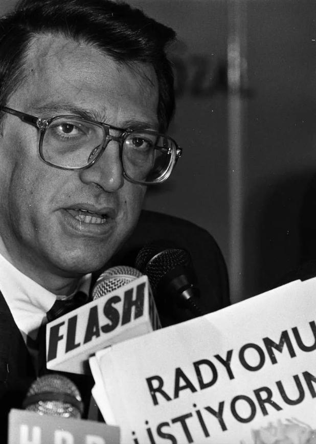 Vefat eden Mesut Yılmaz'ın arşivden çıkan fotoğrafları Türk siyasetinde iz bıraktı - Resim: 4