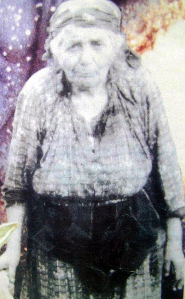 ABD'de uzaylı olduğuna inanılan Meyveş nine gizemini koruyor - Resim: 1