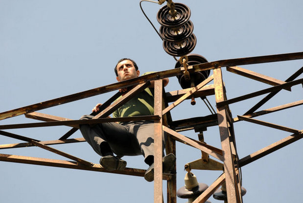 Yüksek gerilim hattında intihar girişimi - Resim: 4