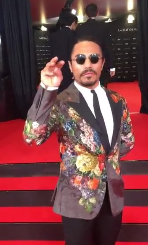 Nusret bu kez ödül gecesini tuzladı yıldızlar peşindeydi - Resim: 2