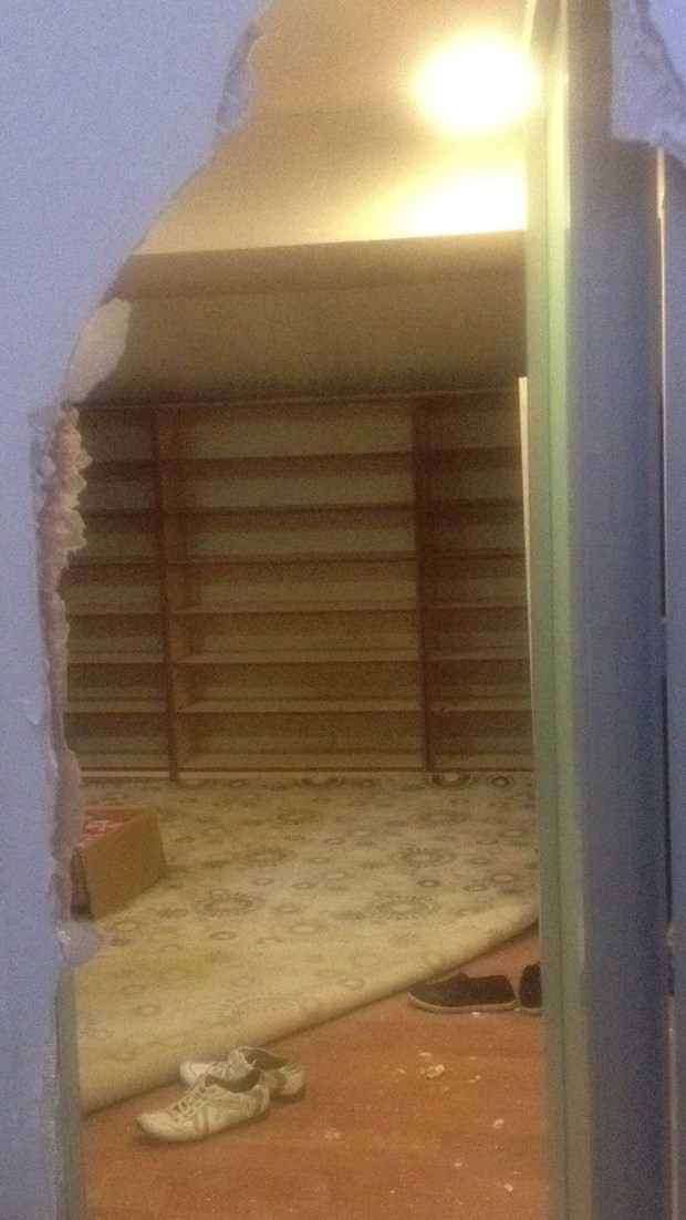 FETÖ'nün okulundan çıkan gizli oda Kur'an cüzleri ve... - Resim: 2