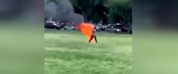 Beyaz Saray'a ikinci şok! Kendini ateşe verdi - Resim: 0