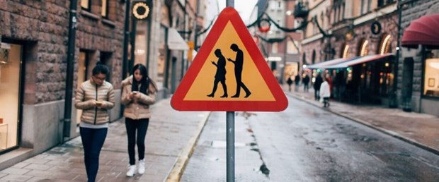 Cepli yayalar için özel tabela - Resim: 1