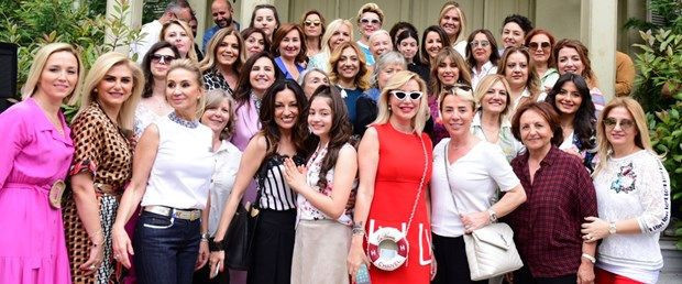 İstanbullu Gelin'de bambaşka bir heyecan! Türkiye Alzheimer Derneği'ni ağırladılar - Resim: 1