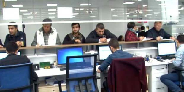 Memurlara esnek çalışma modeli! Memurların mesai saati değişiyor - Resim: 1