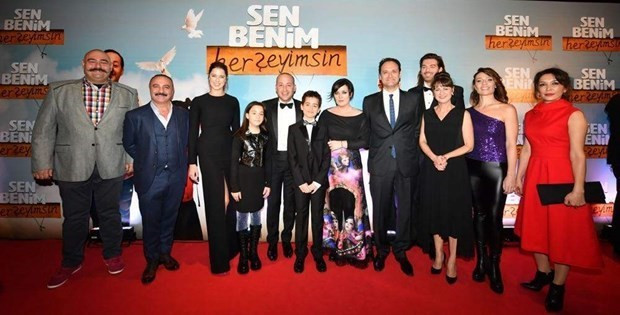 Film galasında yumruk yumruğa kavga  - Resim: 4