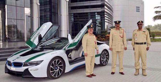 Dubai polisinin lüks arabaları - Resim: 2