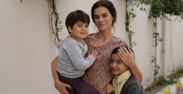 Kadın dizisindeki bu detayı kimse fark etmedi okul ismine dikkat - Resim: 3