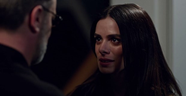 Fotoğraftaki küçük kızı tanıdınız mı? Türkiye'nin en ünlü isimlerinden - Resim: 2