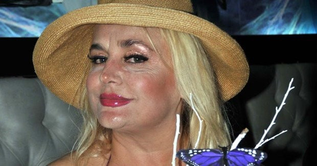 Burcu Esmersoy'un gerçek ismine bakın yıllar sonra ortaya çıktı - Resim: 2