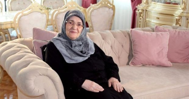 Şule Yüksel Şenler kimdir kaç yaşında kaç kardeşler? - Resim: 1