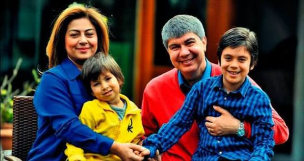 Ebru Türel aslen nereli Menderes Türel'in eşi kimdir kaç yaşında? - Resim: 2