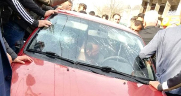 Batman'da tacizciyi linçten polis kurtardı - Resim: 0