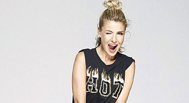 Boşanma Gülben Ergen'e yaradı! Teklif yağıyor - Resim: 3