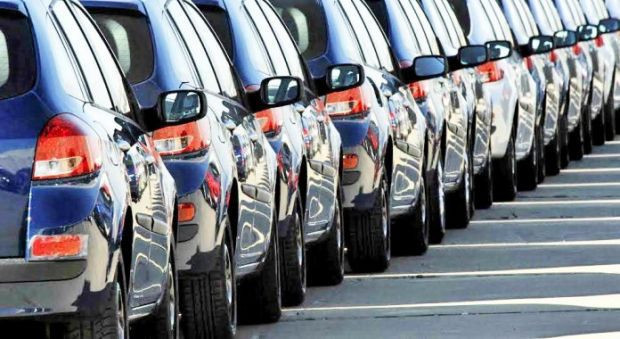 Oto kiralama şirketi iflas etti 26 bin araba yarı fiyatına satılık - Resim: 0