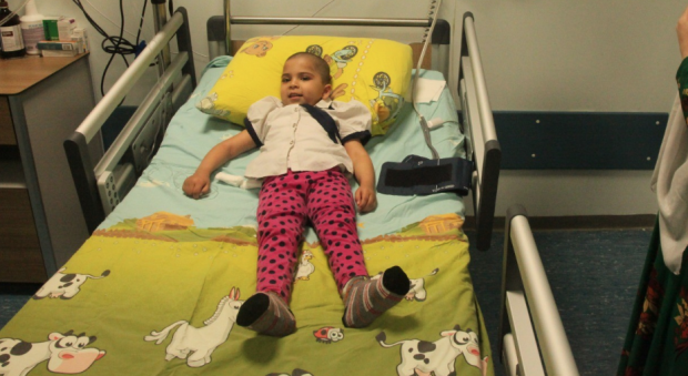 Afganistanlı çocuğa Malatya'da ilik nakli yapıldı - Resim: 0