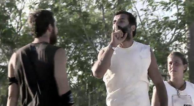 Survivor'da sular durulmuyor! Panagiotis ve Hikmet arasında gergin anlar - Resim: 1