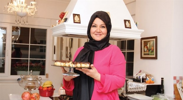 Maneviyata yönelen ünlüler - Resim: 3