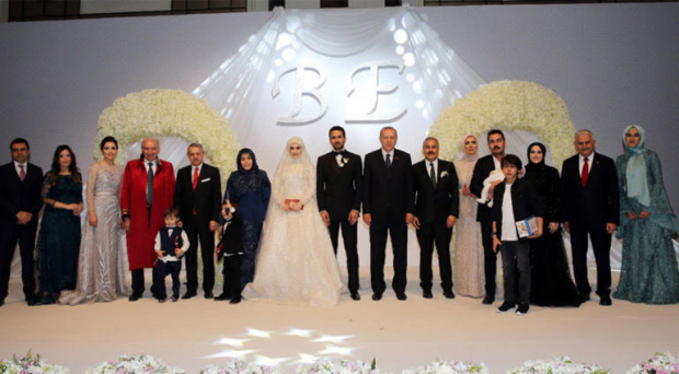 Cumhurbaşkanı Erdoğan nikah şahidi oldu - Resim: 1