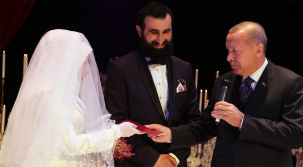 Cumhurbaşkanı Erdoğan nikah şahidi oldu - Resim: 0