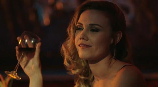 Şeref Meselesi'ndeki hayat kadını tanıdık çıktı - Resim: 4