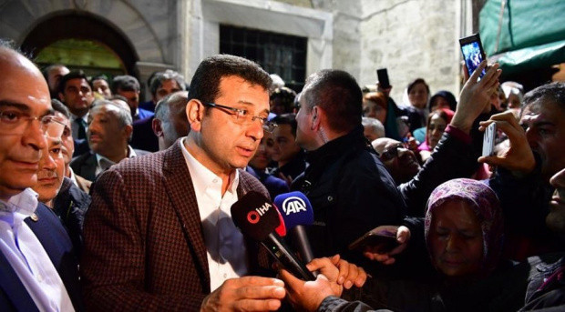 İmamoğlu camiye gitti Kur'an okudu - Resim: 0