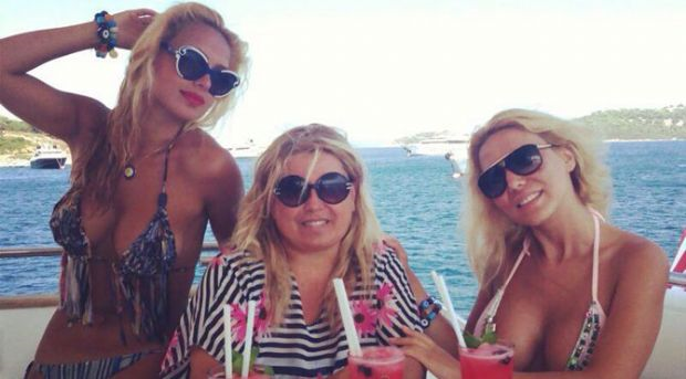 Esra Ersoy olayı nedir neden tutuklandı 13 yaşındaki çocuğa tecavüz olayı - Resim: 1