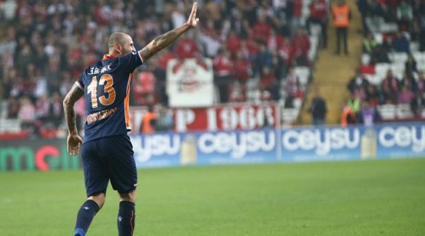 Antalyaspor Başakşehir maçı golleri ve geniş özeti - Resim: 1