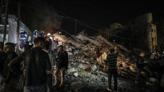 İsrail ordusu Gazze'de AA'nın ofisinin bulunduğu binayı vurdu - Resim: 0