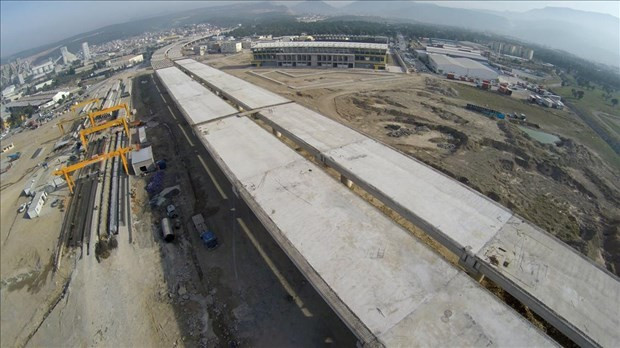 İstanbul  İzmir otoyolunun yarısı bitti - Resim: 3