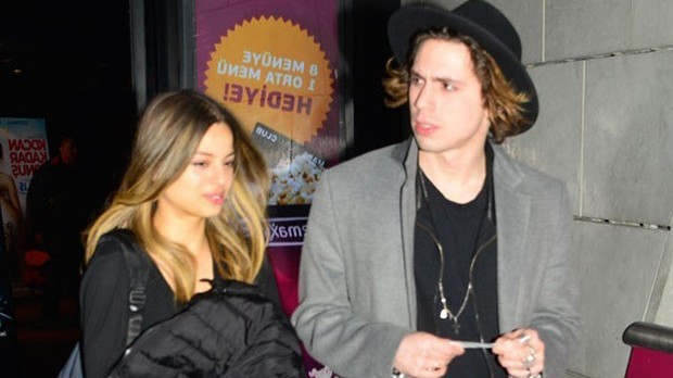 Metin Tekin ile Şevval Sam'ın oğlunu gördünüz mü meğer... - Resim: 2