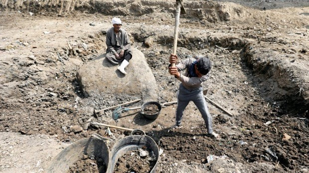 Kahire'de 3300 yıllık heykeller bulundu - Resim: 1