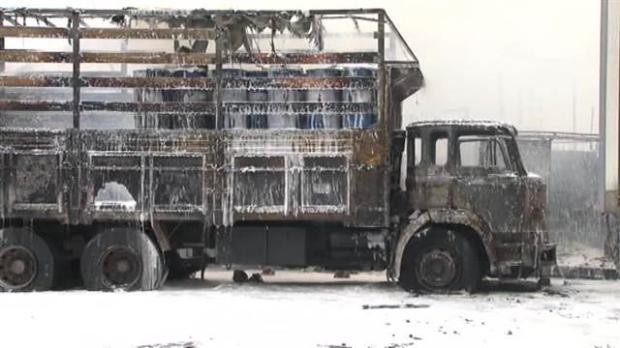 İstanbul'da kimyasal yüklü TIR'larda yangın - Resim: 4