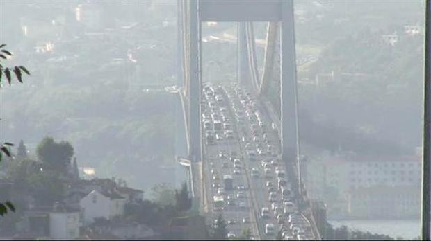 Boğaziçi Köprüsü'nde intihar trafiği - Resim: 1