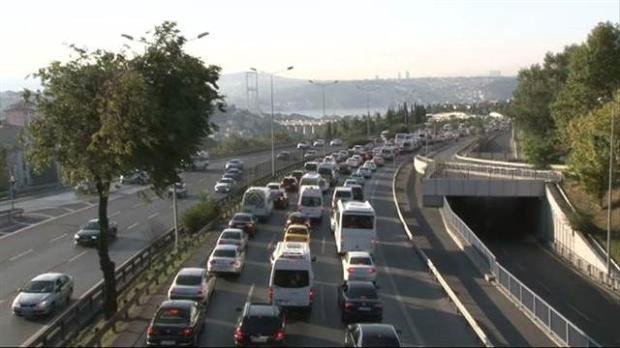 Boğaziçi Köprüsü'nde intihar trafiği - Resim: 4